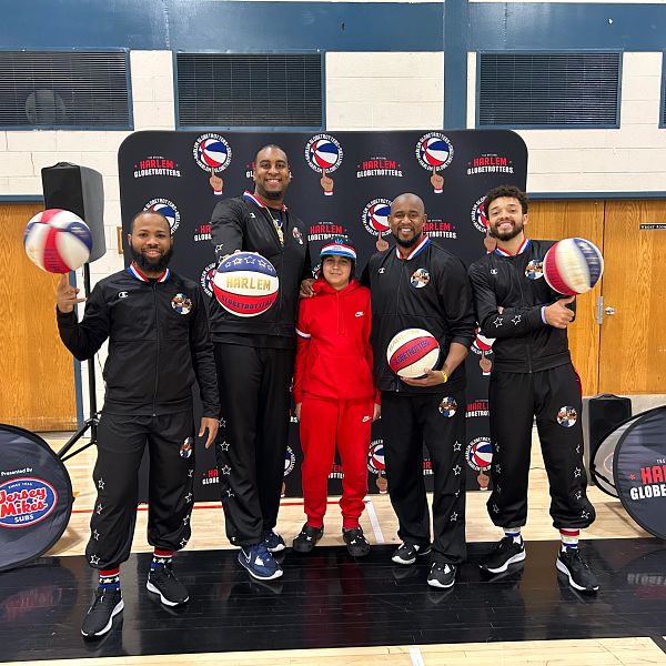 THE HARLEM GLOBETROTTERS AWARD 5 COMMUNITY LEADERS ACROSS THE US