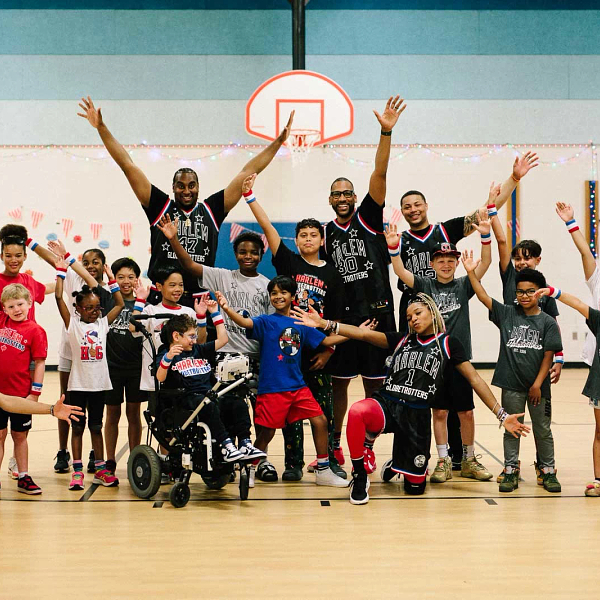 Creativity Contest Gives Kids a Chance to Win A Live Globetrotters Performance at Their Elementary School Thanks to Jersey Mike’s Subs!